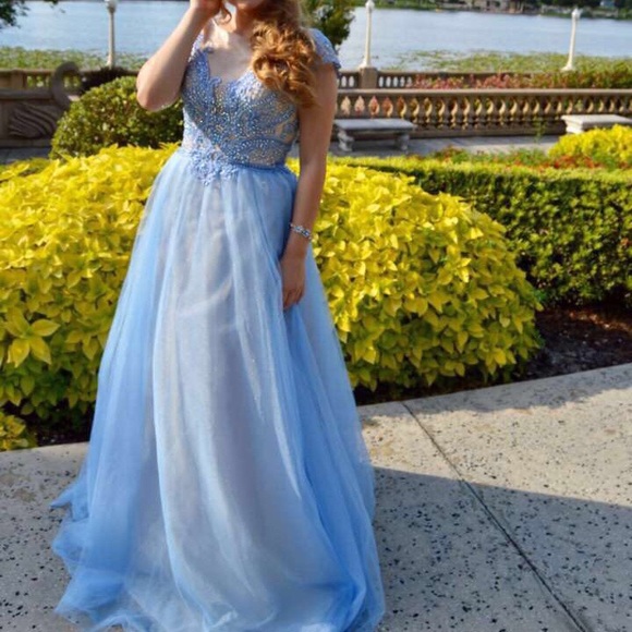 Prom Dress ✨ - Picture 1 of 3